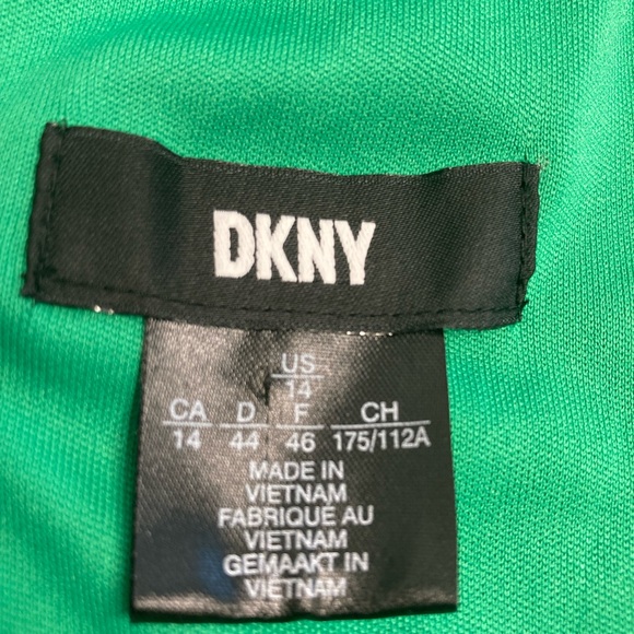 DKNY size 14, but due to bias can fit 10 or a 12. Brand new! - Picture 5 of 6